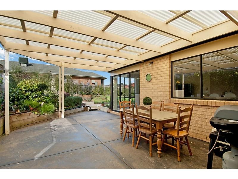 28 Moorhead Avenue, Mornington VIC 3931