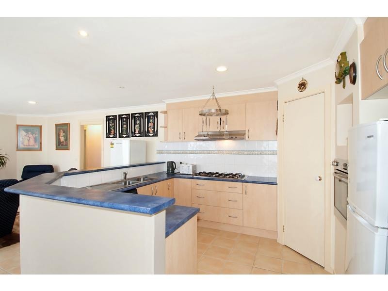 32 Caversham Drive, Mornington VIC 3931