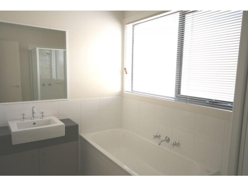 3/10 Kingfisher Court, Hastings VIC 3915