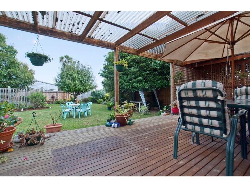 24 Parwan Crescent, Mornington VIC 3931