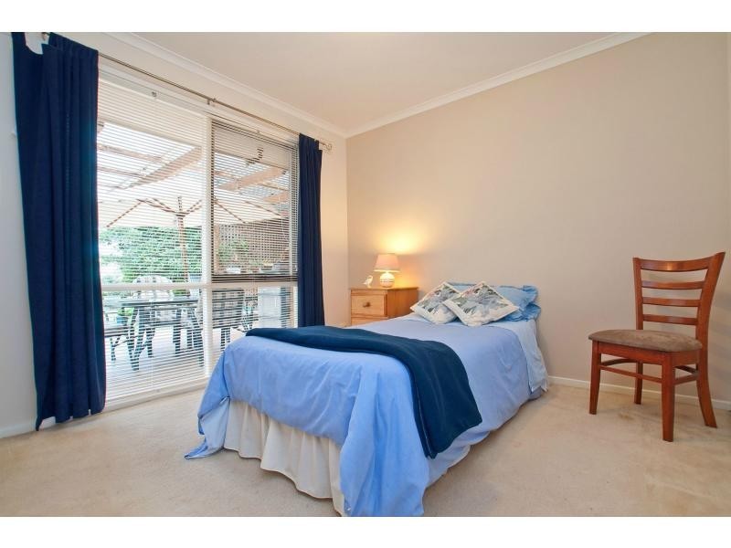 24 Parwan Crescent, Mornington VIC 3931