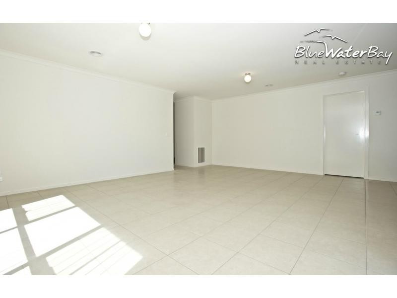 3/10 Kingfisher Court, Hastings VIC 3915