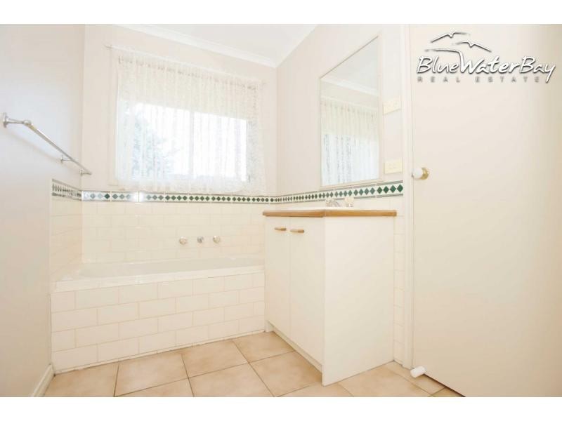 1/8 Moonah Way, Mount Martha VIC 3934