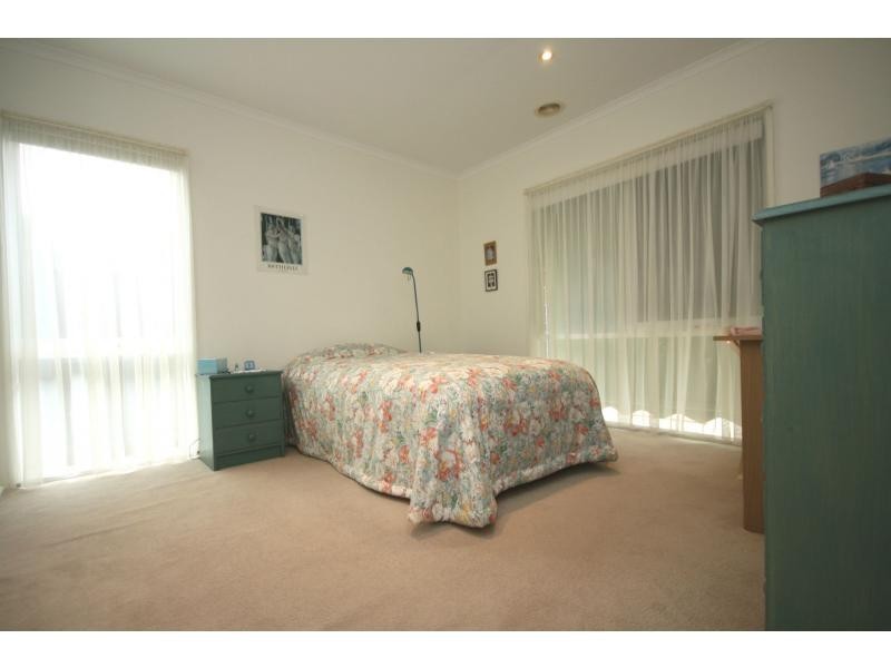 5/2 Alameda Avenue, Mornington VIC 3931