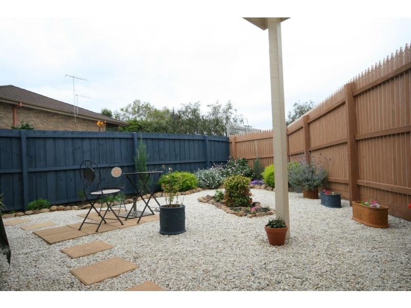 5/2 Alameda Avenue, Mornington VIC 3931