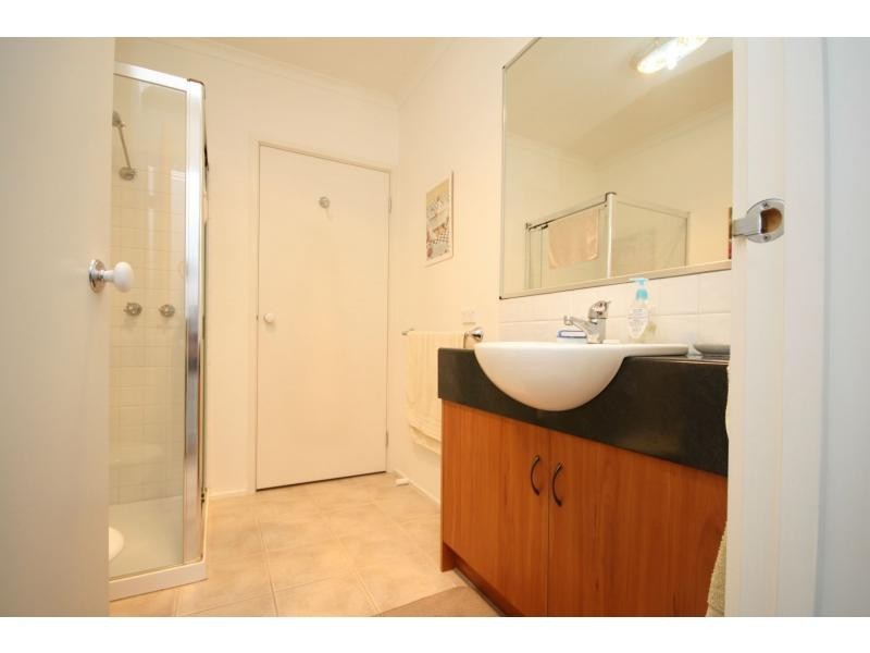 5/2 Alameda Avenue, Mornington VIC 3931