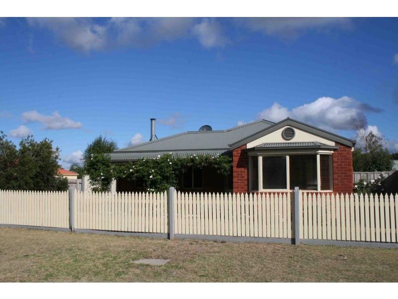 23 Waltham Drive, Mornington VIC 3931