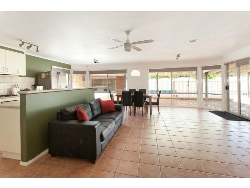 25 Marquis Avenue, Mornington VIC 3931