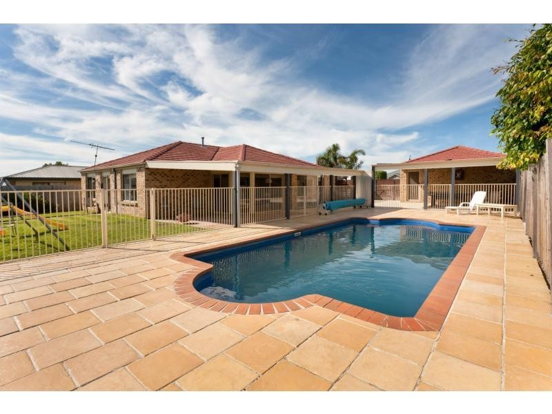 25 Marquis Avenue, Mornington VIC 3931