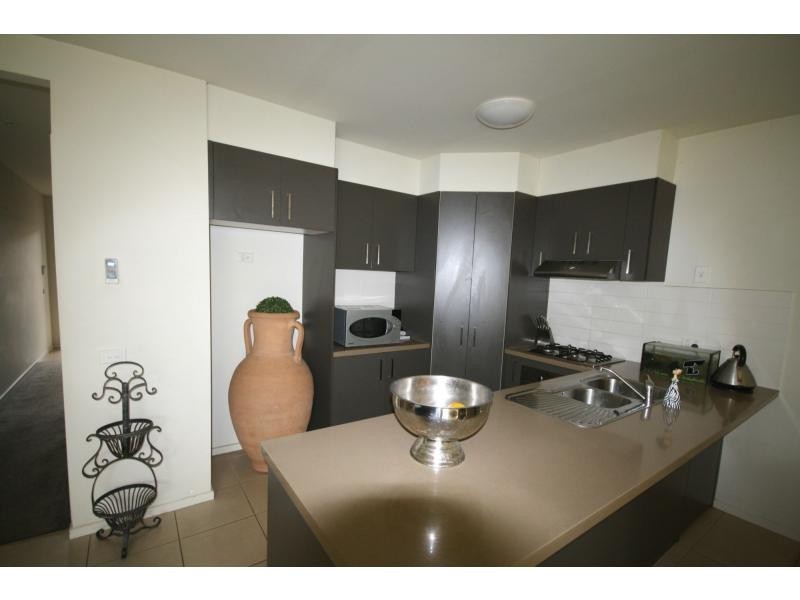 8/110 Bungower Road, Mornington VIC 3931