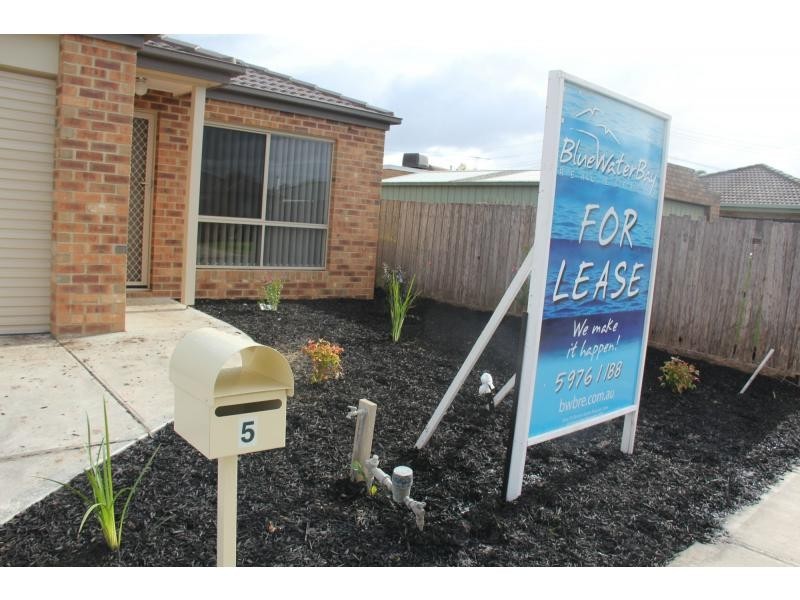 5 Lewin Street, Carrum Downs VIC 3201