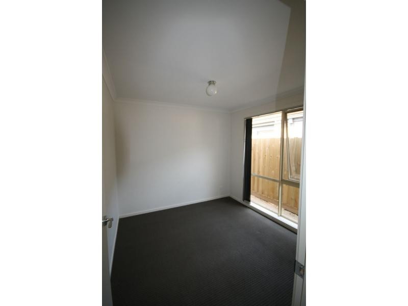 9/10 Kingfisher Court, Hastings VIC 3915