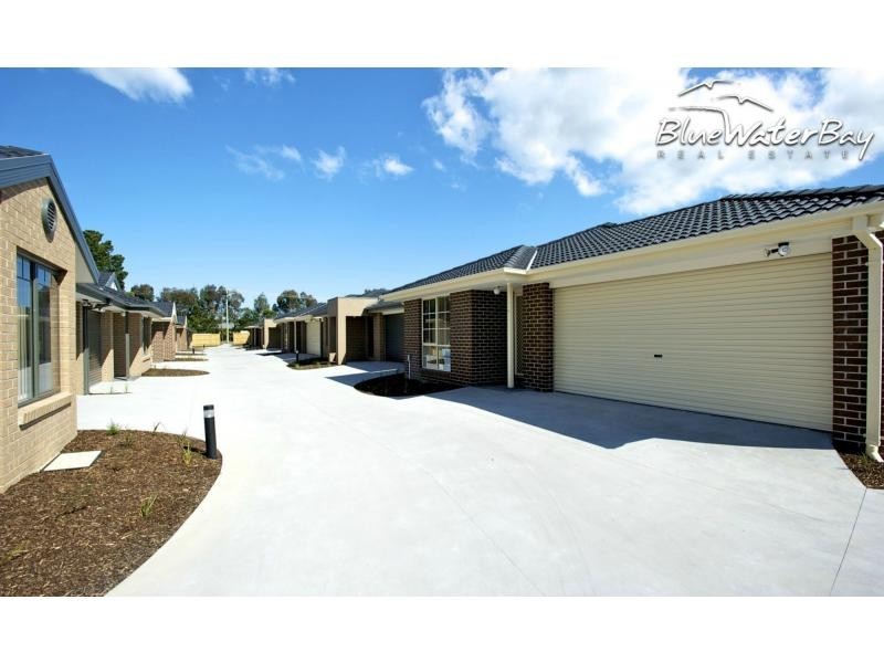 11/10 Kingfisher Court, Hastings VIC 3915