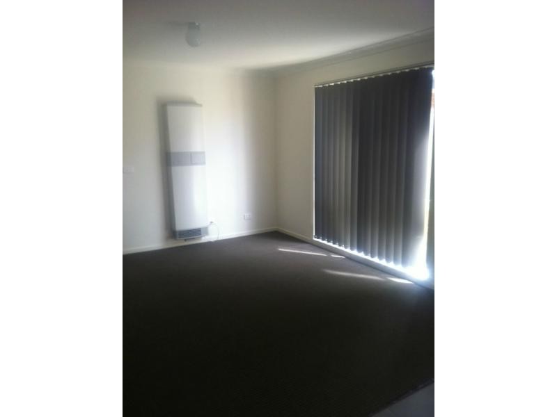 11/10 Kingfisher Court, Hastings VIC 3915