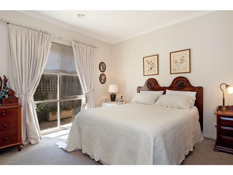 48 Waltham Drive, Mornington VIC 3931