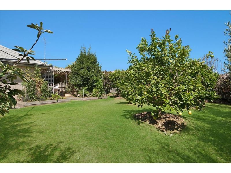 48 Waltham Drive, Mornington VIC 3931