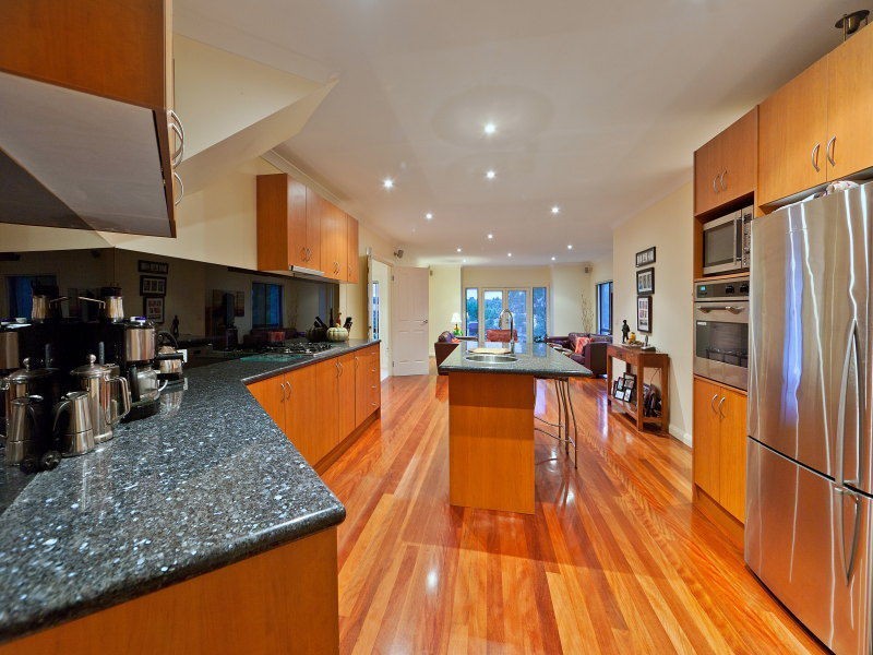14 Century Drive, Mount Martha VIC 3934