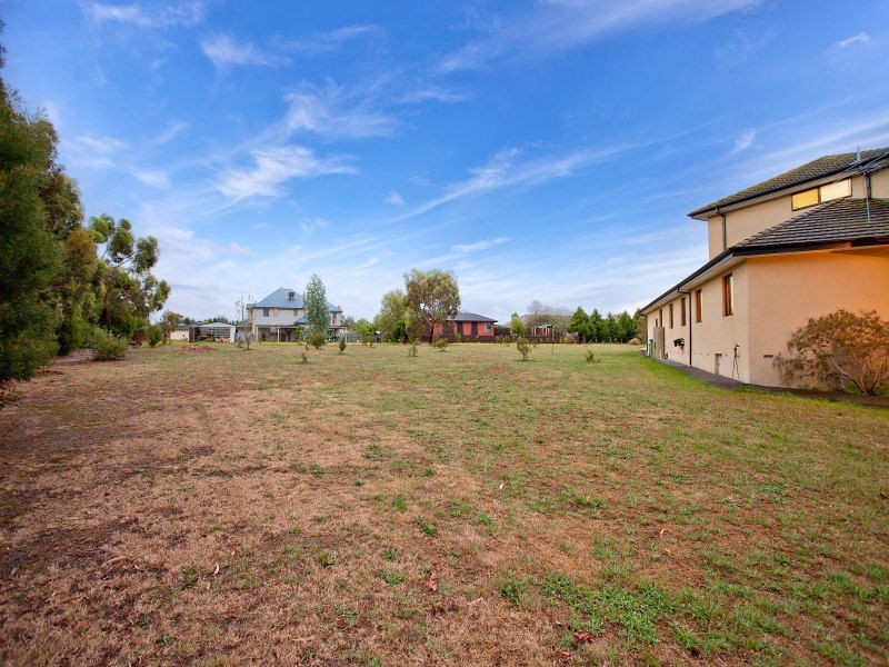 14 Century Drive, Mount Martha VIC 3934