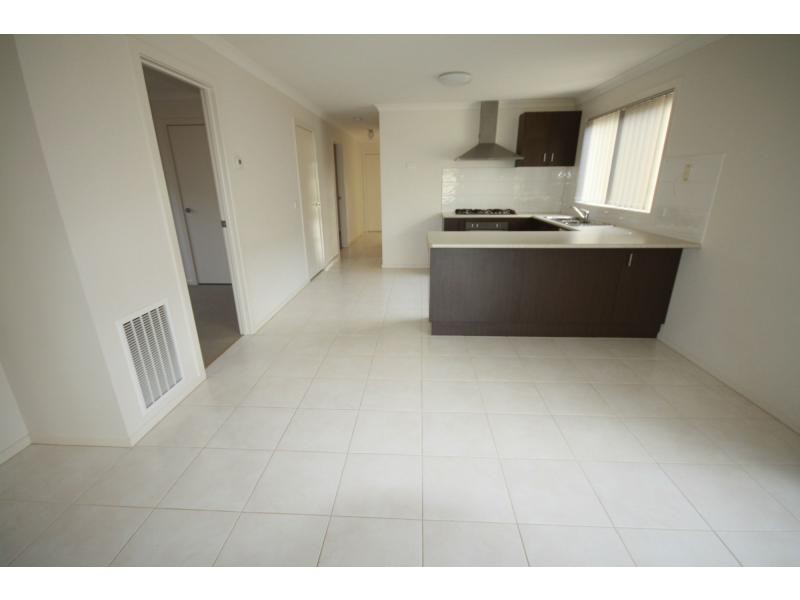 12 Lewin Street, Carrum Downs VIC 3201