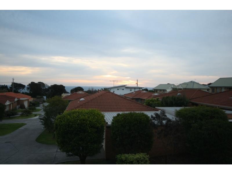 8/584 Esplanade, Mount Martha VIC 3934