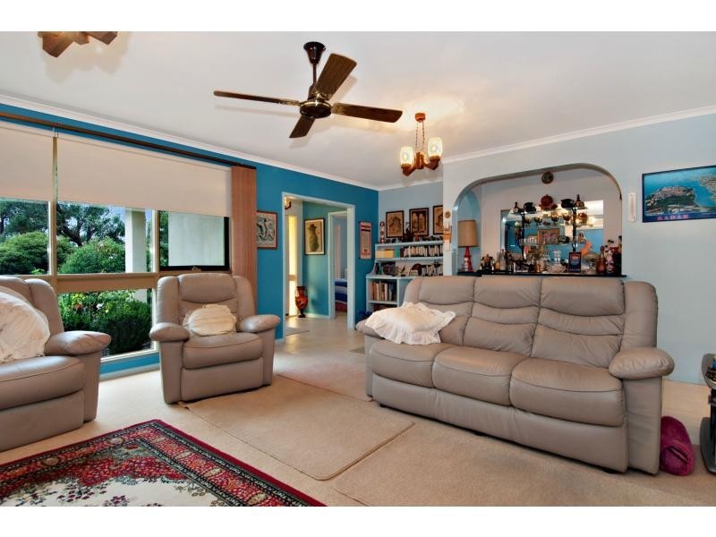 16 Sanderling Cres, Mornington VIC 3931