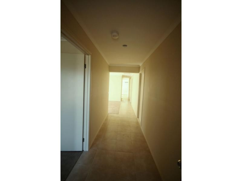 8 Ruby Cove, Mornington VIC 3931