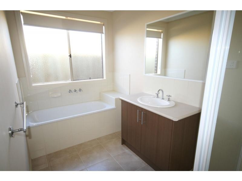 8 Ruby Cove, Mornington VIC 3931