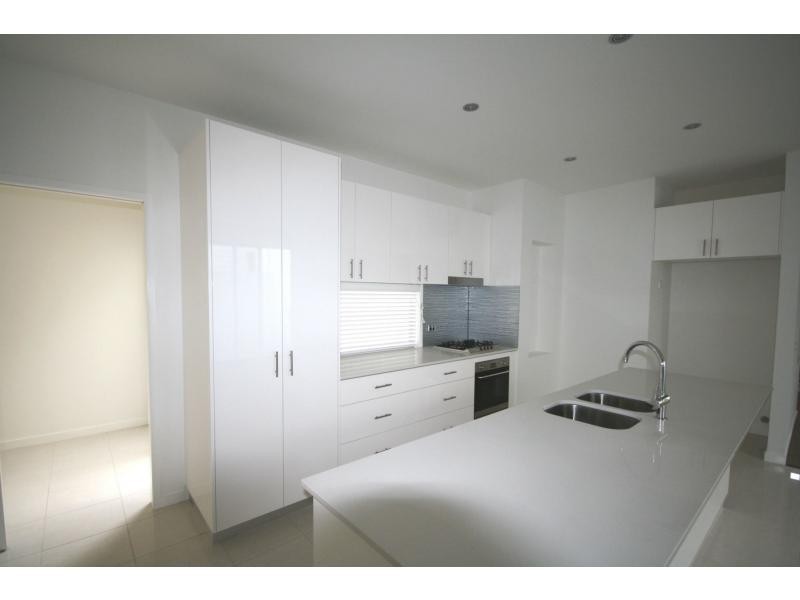 29 Spinnaker Terrace, (Martha Cove), Safety Beach VIC 3936