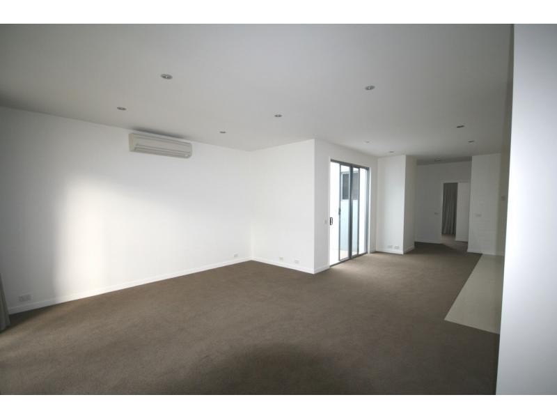 29 Spinnaker Terrace, (Martha Cove), Safety Beach VIC 3936