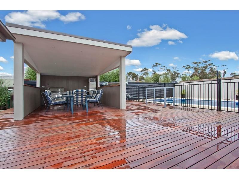 5 John William Drive, Mount Martha VIC 3934