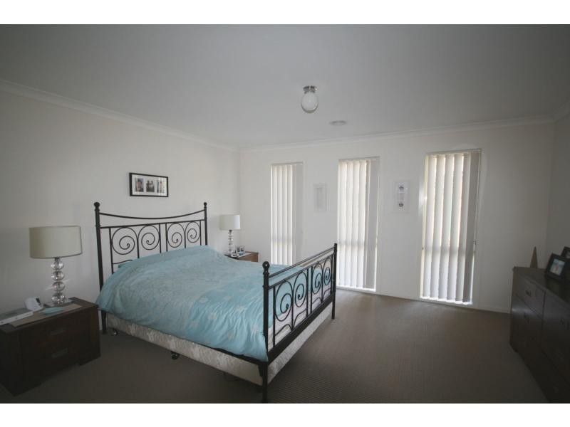 23 Elspeth Circuit, Mount Martha VIC 3934