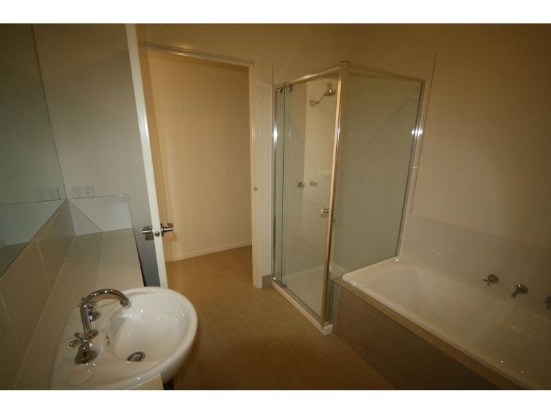 2/125 Harrap Road, Mount Martha VIC 3934