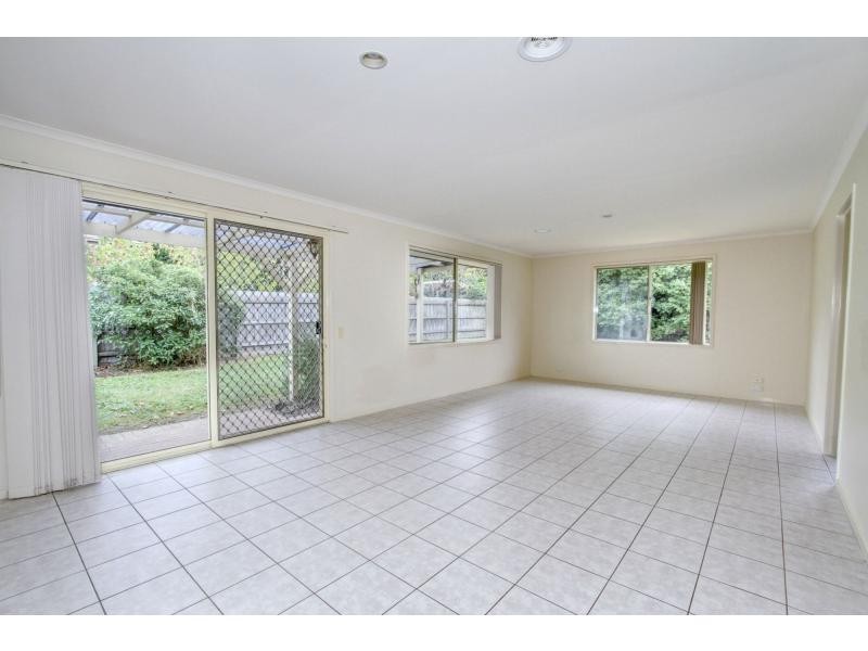 13 Playfield Grove, Mornington VIC 3931