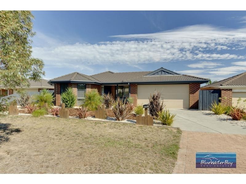 42 Caversham Drive, Mornington VIC 3931