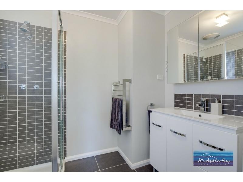 42 Caversham Drive, Mornington VIC 3931
