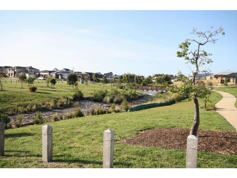 7 Arthur Walk, Sefton Grange, Mount Martha VIC 3934