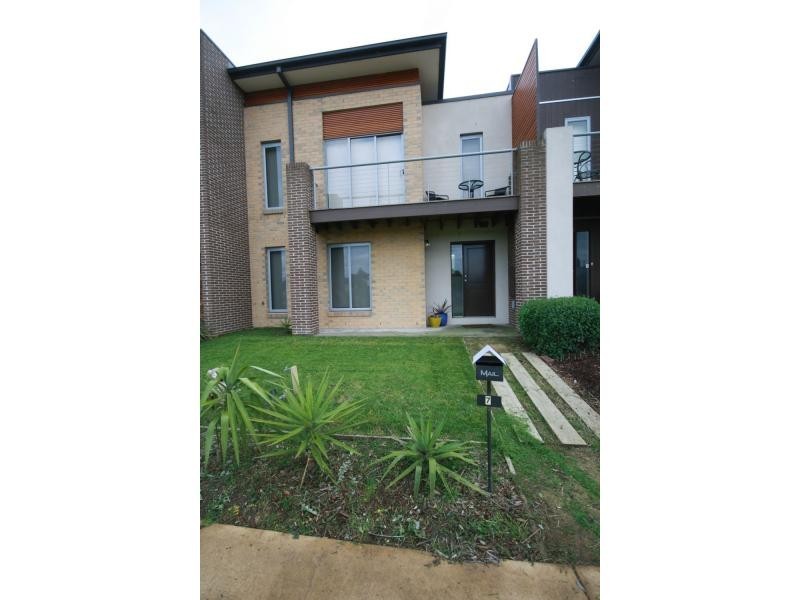 7 Arthur Walk, Sefton Grange, Mount Martha VIC 3934