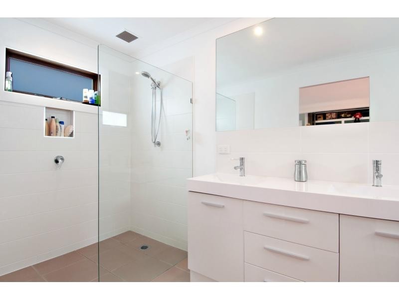 7 Howell Street, Crib Point VIC 3919