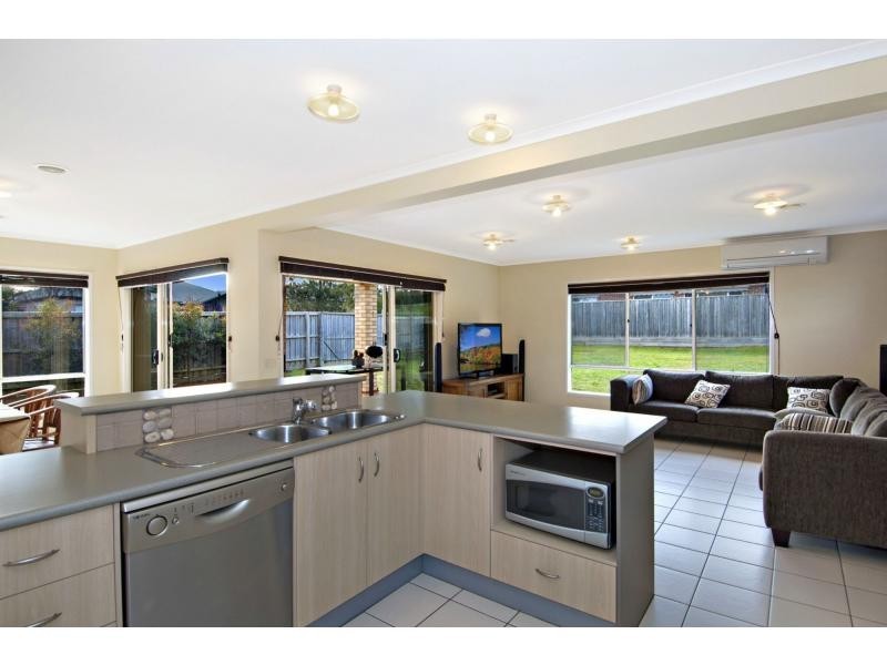 2 Santorini Court, Mount Martha VIC 3934