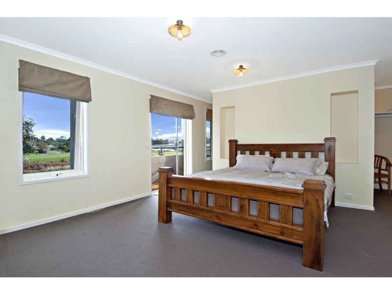 2 Santorini Court, Mount Martha VIC 3934