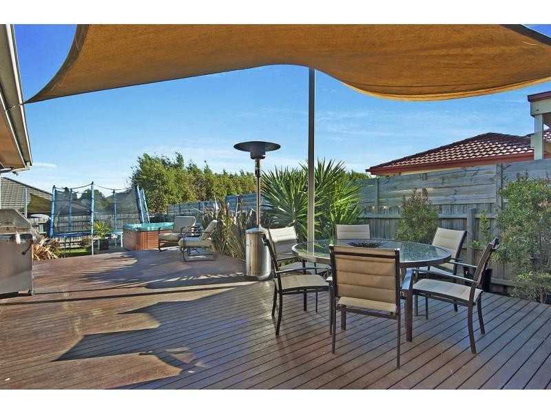 28 Creighton Way, Mornington VIC 3931