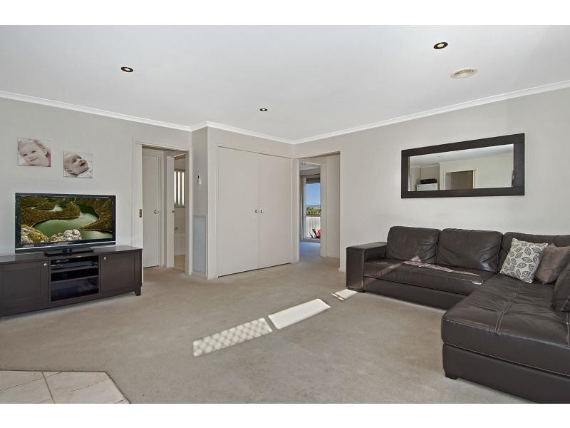 28 Creighton Way, Mornington VIC 3931