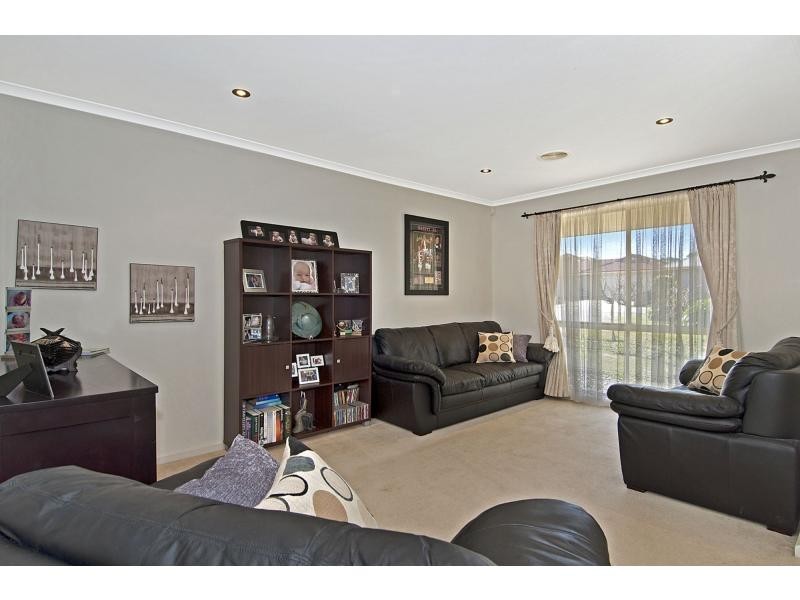 28 Creighton Way, Mornington VIC 3931