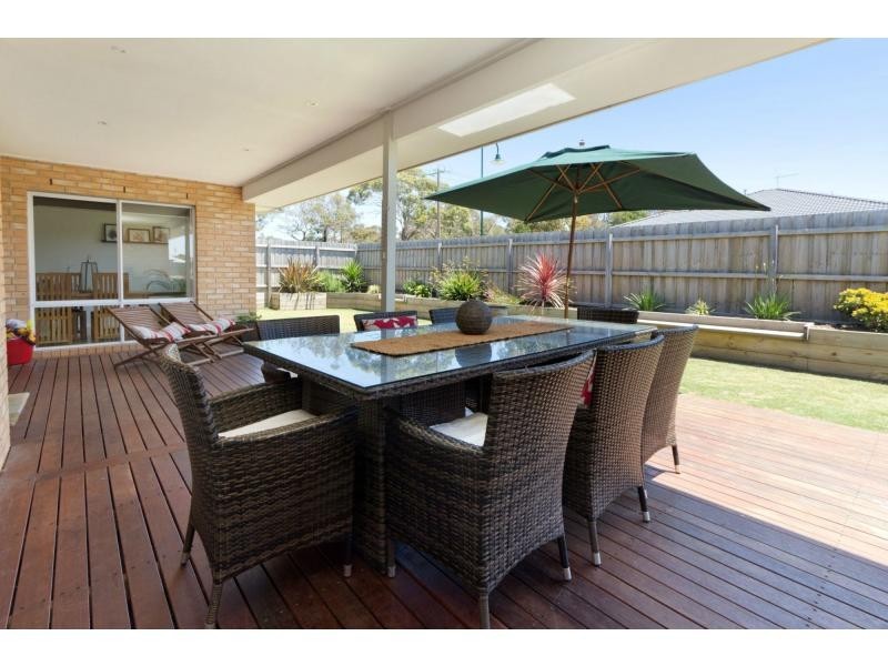 44 Elspeth Circuit, Mornington VIC 3931