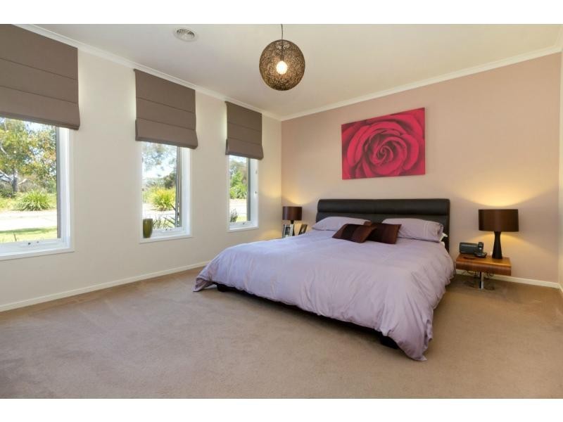 44 Elspeth Circuit, Mornington VIC 3931