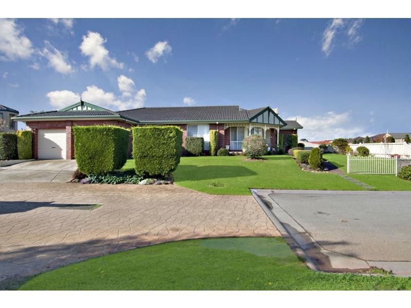 21 Glendenning Rise, Mornington VIC 3931