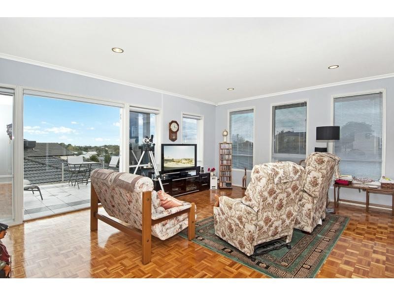 17 Port Phillip Drive, Mornington VIC 3931