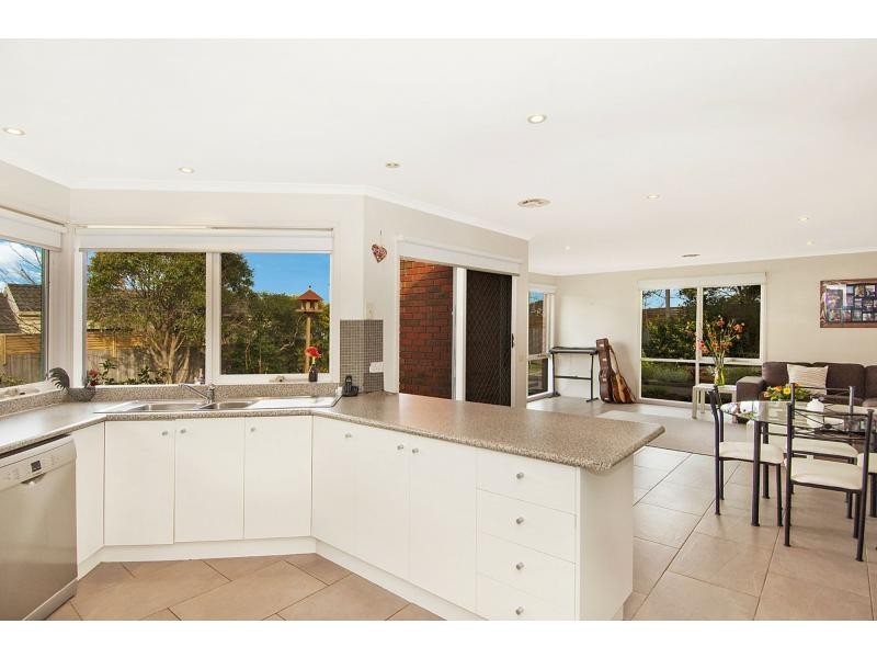 18 Killingholme Drive, Mornington VIC 3931