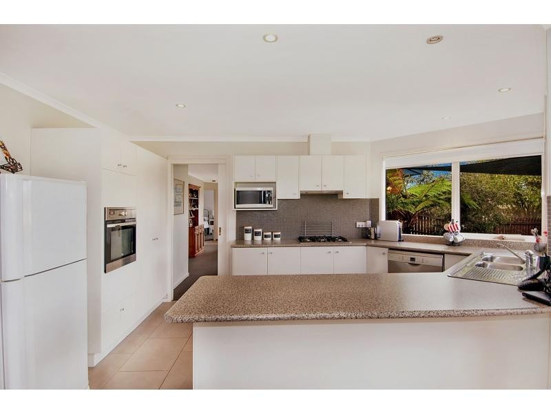 18 Killingholme Drive, Mornington VIC 3931