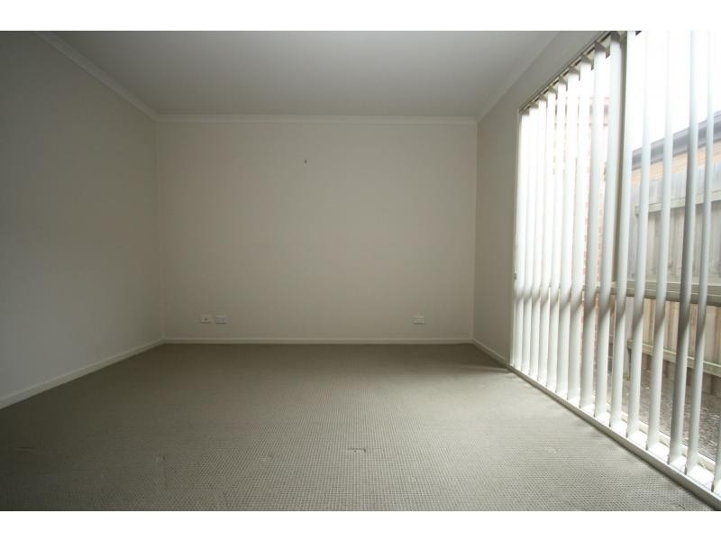 7 Age Place, Pakenham VIC 3810